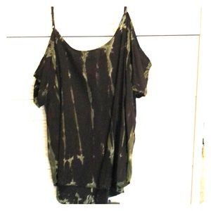 Cold shoulder top. Black w/ olive splash pattern
